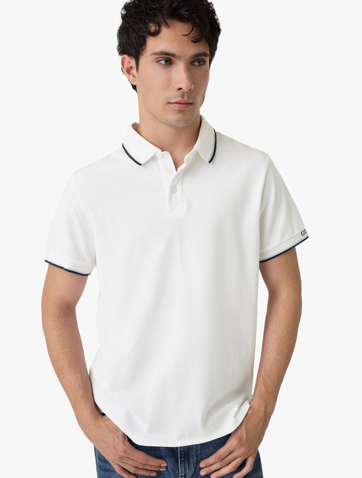 0300-GUXM6YP2847500W00S-3